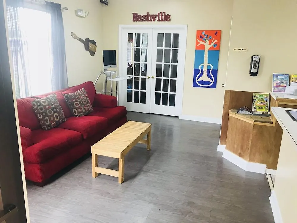 Rodeway Inn Nashville Airport