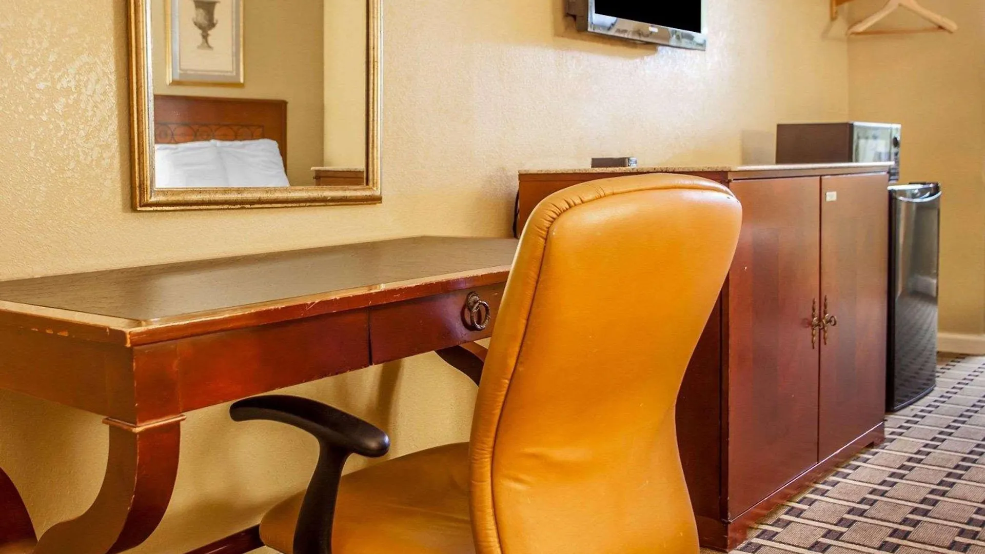 Hotel Rodeway Inn Nashville Airport