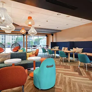 https://tru-by-hilton-louisville-airport-ky.hotels-louisville.com