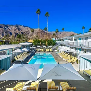 https://skylark-hotel.palm-springs-ca-hotels.com